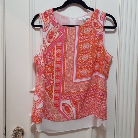 Rose & Olive Tops - 🛍️Pink and Orange pattern tank top